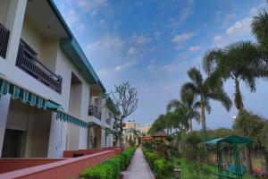 the neeraj river forest resort