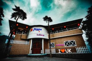 icebergs hotel mussoorie