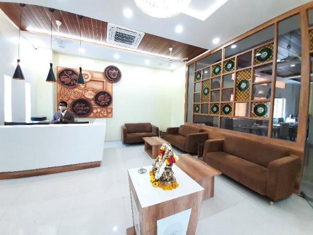 hotel almond