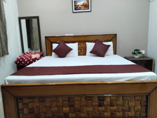 hotel jungle palace resort