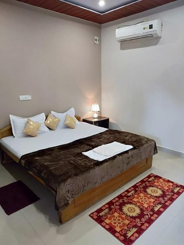 hotel jungle palace resort