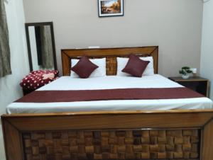 hotel jungle palace resort