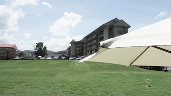 arbors at island landing hotel and suites