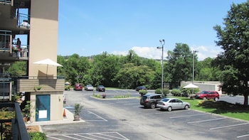 arbors at island landing hotel and suites