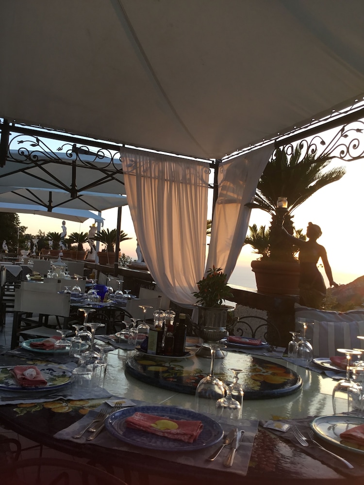 villa neptunus
