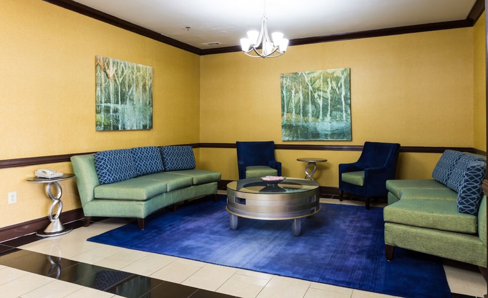 holiday inn express hinesville by ihg