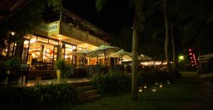 vinh hung riverside resort and spa