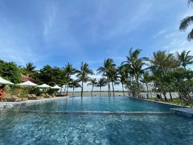 vinh hung riverside resort and spa