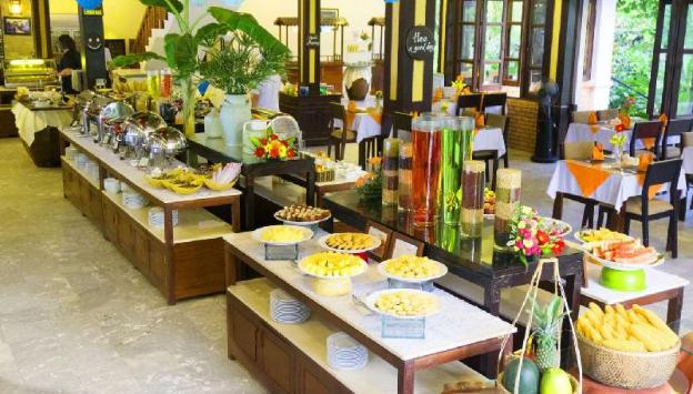 vinh hung riverside resort and spa