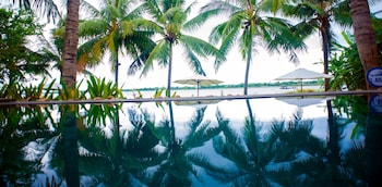 vinh hung riverside resort and spa