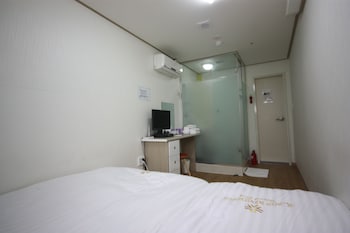 k pop residence myeong dong