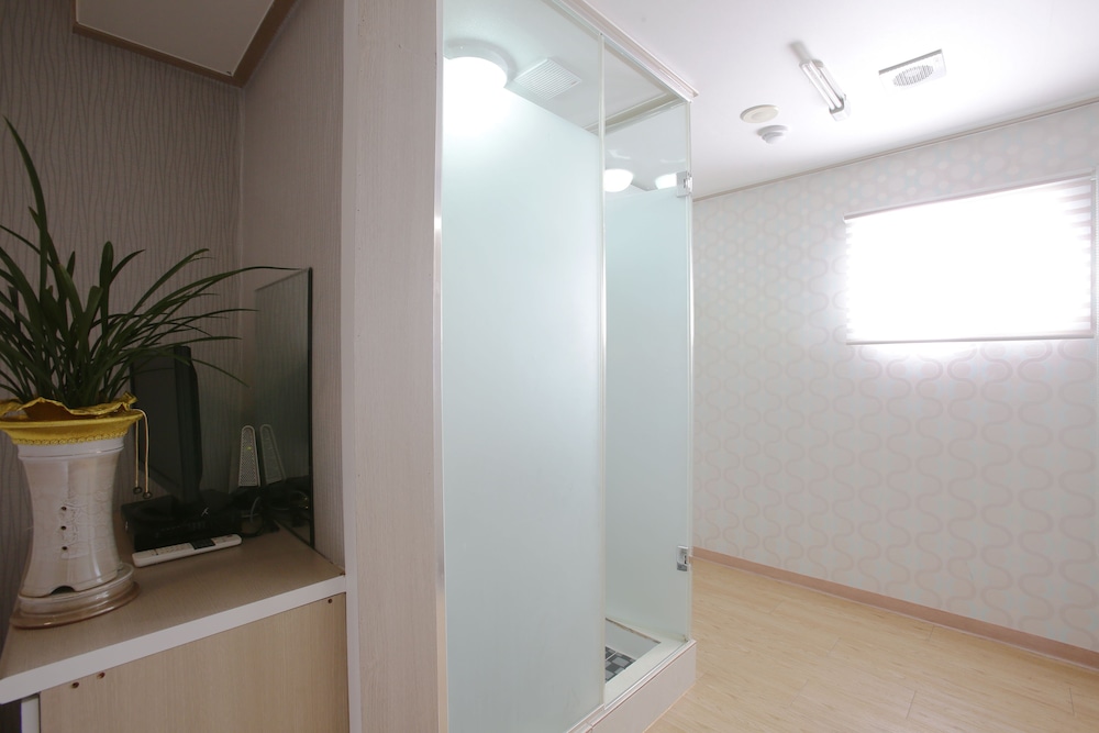 k pop residence myeong dong