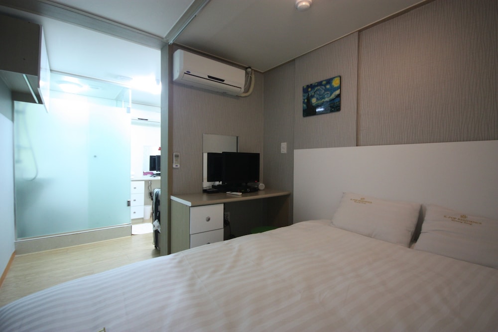 k pop residence myeong dong