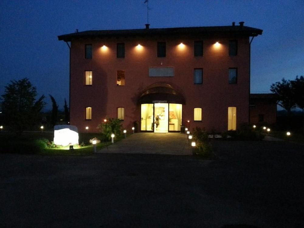 hotel la vecchia reggio