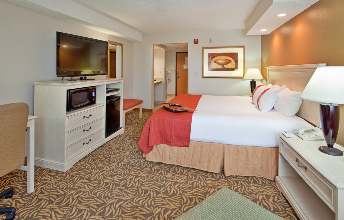 holiday inn kearney by ihg