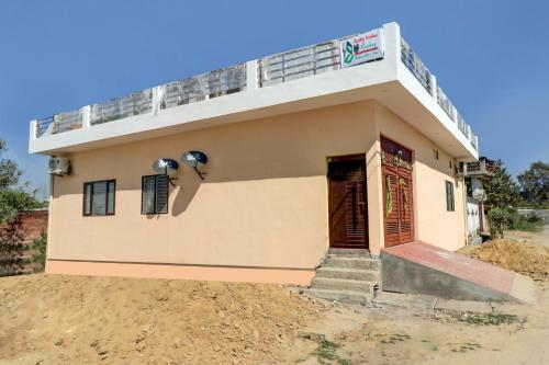oyo 77242 radhey krishna bhawan