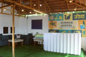 summer by thehostelcrowd