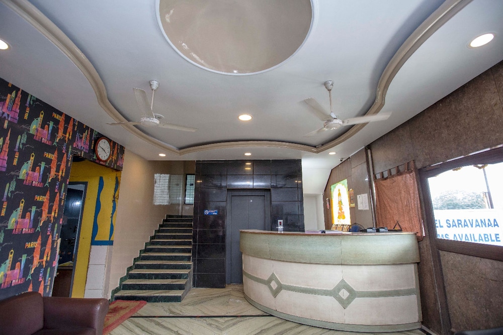 hotel saravanaa boarding and lodging