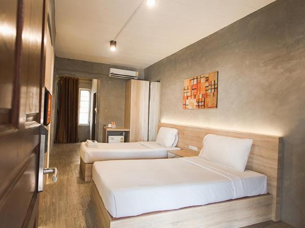 b2 santitham boutique and budget hotel