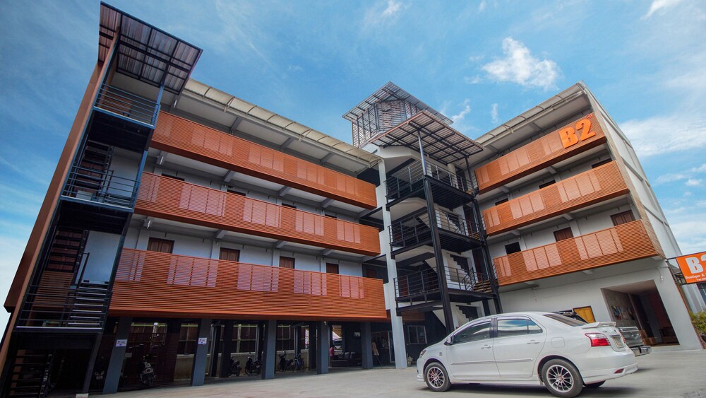 b2 santitham boutique and budget hotel
