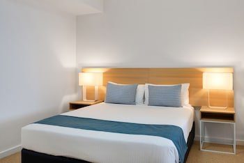 aligned corporate residences williamstown