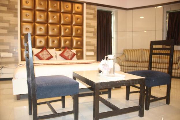 hotel celeste colaba