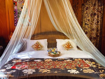 Gemini Group Of Houseboats,Jammu And Kashmir>>Srinagar,3.5 star