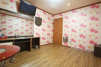 boryeong gyeongdong motel