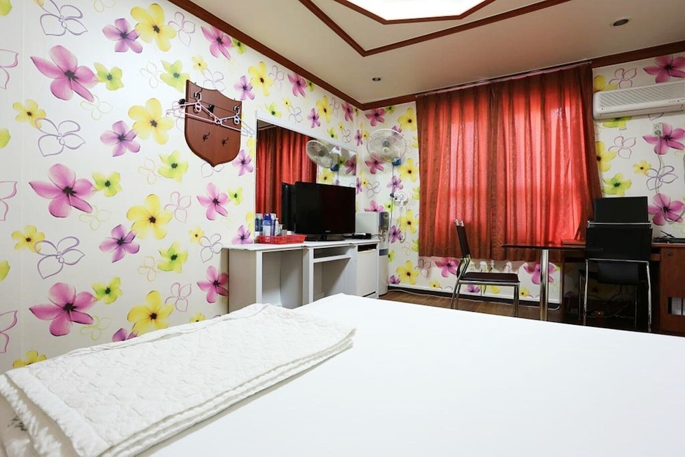 boryeong gyeongdong motel