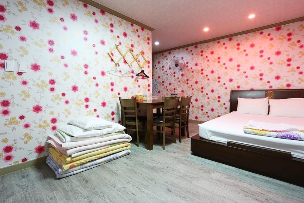 boryeong gyeongdong motel