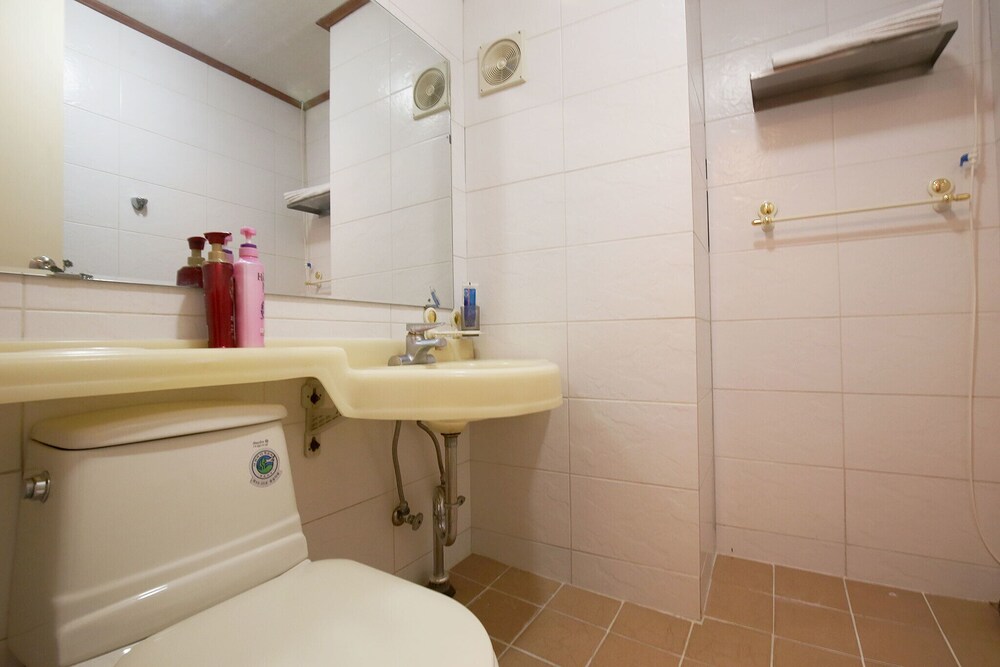 boryeong gyeongdong motel