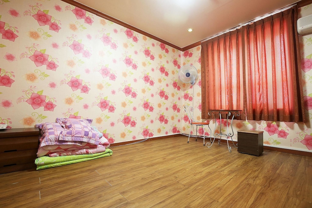 boryeong gyeongdong motel
