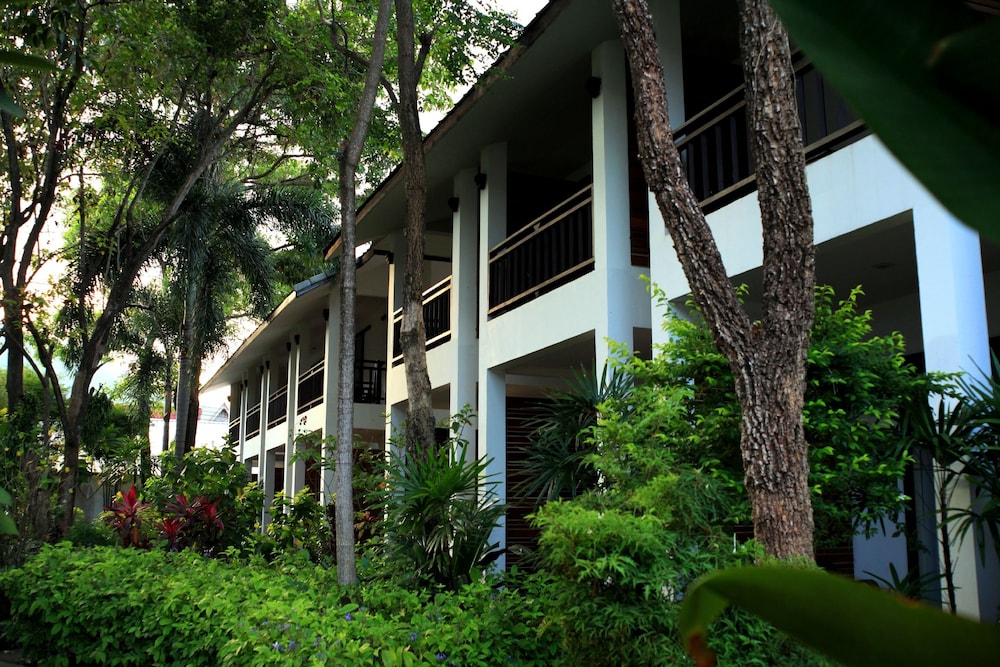 the hive hotel samui