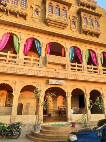 Desert Moon,India>>Jaisalmer,2 star