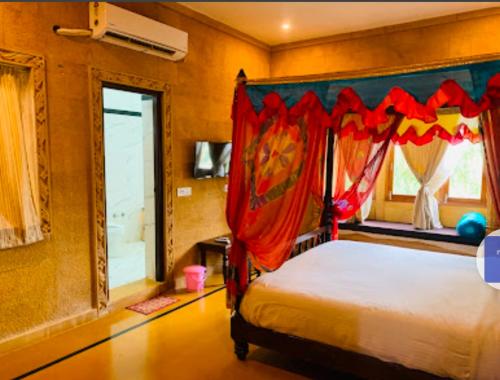Desert Moon,India>>Jaisalmer,2 star