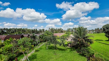 adil villa and resort