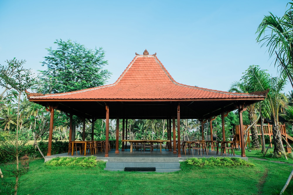 adil villa and resort