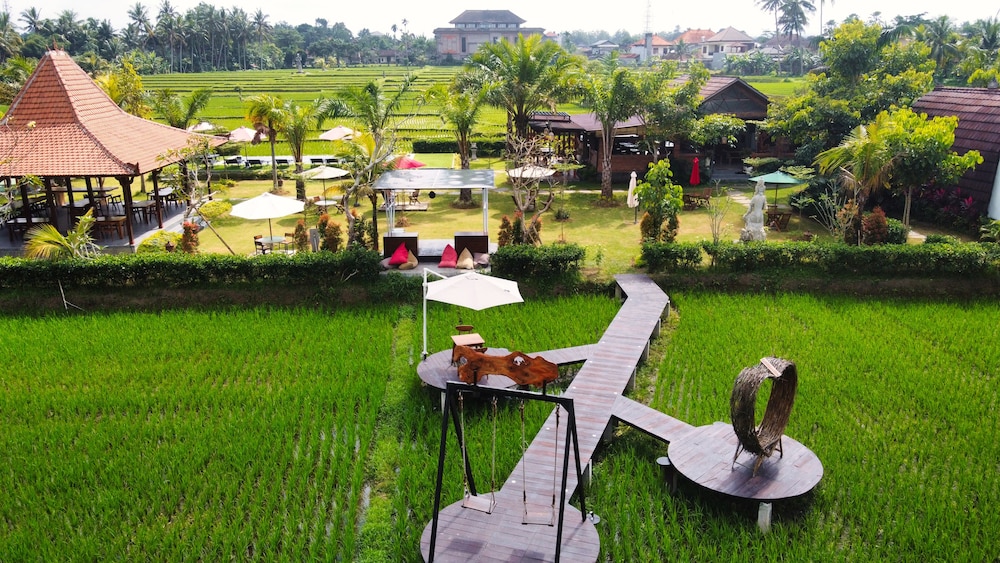 adil villa and resort