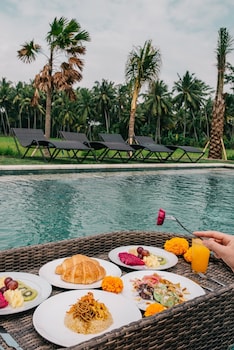 adil villa and resort