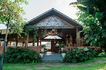 adil villa and resort