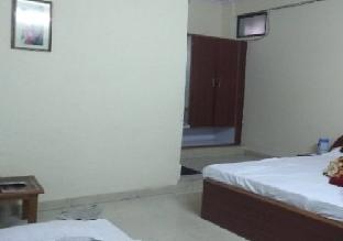 azure family paying guest house