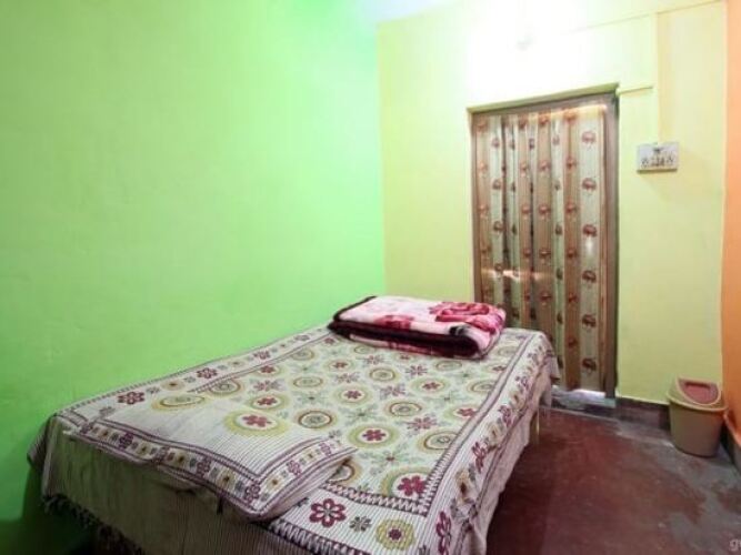 azure family paying guest house