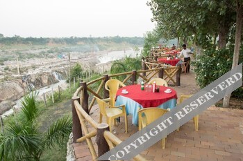 v resorts vrindavan gopala bhedaghat