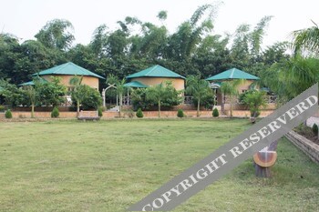 v resorts vrindavan gopala bhedaghat