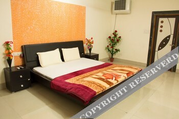 v resorts vrindavan gopala bhedaghat