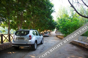 v resorts vrindavan gopala bhedaghat