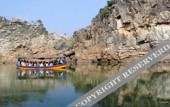 v resorts vrindavan gopala bhedaghat