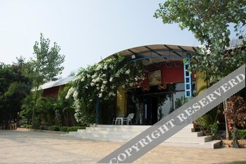 v resorts vrindavan gopala bhedaghat