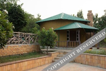 v resorts vrindavan gopala bhedaghat