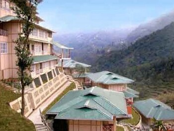 sterling gangtok orange village resort